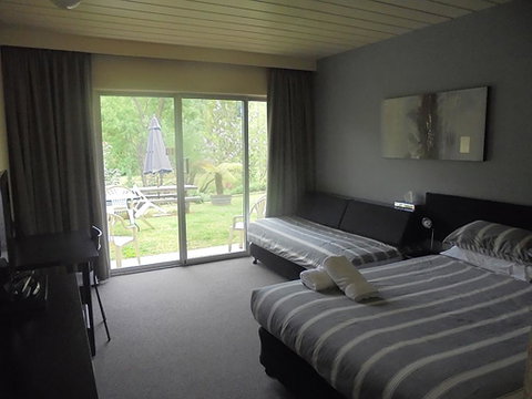Riverbank Park MOTEL - Accommodation VIC 3