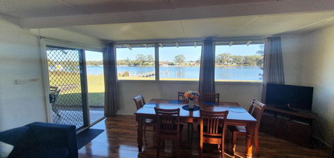Riverfront Cottage In Booderee National Park At Christians Minde - Accommodation VIC 1
