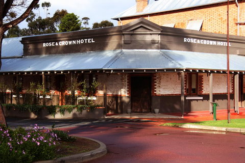 Rose & Crown Hotel - Accommodation VIC 0