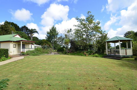 Rosevillehouse Bed & Breakfast - Accommodation VIC 3