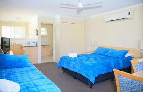 Sanctuary Lakes Fauna Retreat - Accommodation VIC 3