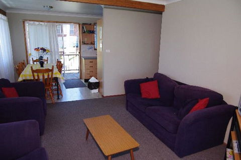 Sea View, 3 Hodgson Street - Accommodation VIC 3