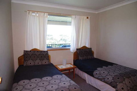 Sea View, 3 Hodgson Street - Accommodation VIC 2