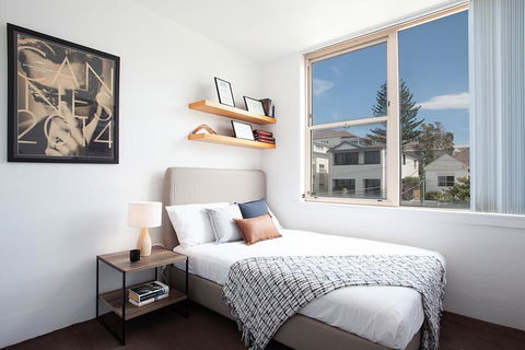 Sea Views Bondi Beach - Accommodation VIC 3
