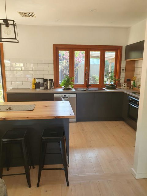 Seacliff Park Holiday Home - Accommodation VIC 1
