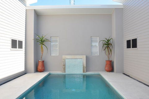 Seadaze 1 - Rainbow Beach, Gorgeous Unit Close To The Beach, Aircon, Pool - Accommodation VIC 3