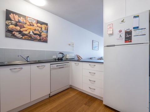Seaspray U4, 21 Warne Tce - Accommodation VIC 2