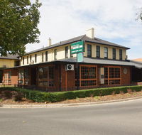 Seaton Arms Motor Inn - Accommodation VIC