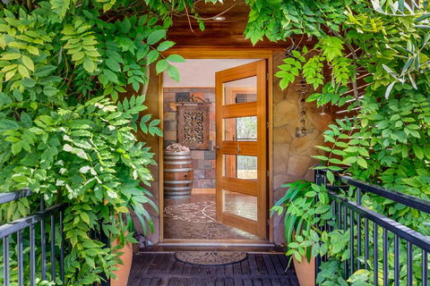 Serena House - Accommodation VIC 1