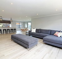 Serenity on Currawong - Billiards Home Theatre WiFi Linen 4 bdrms - Accommodation VIC
