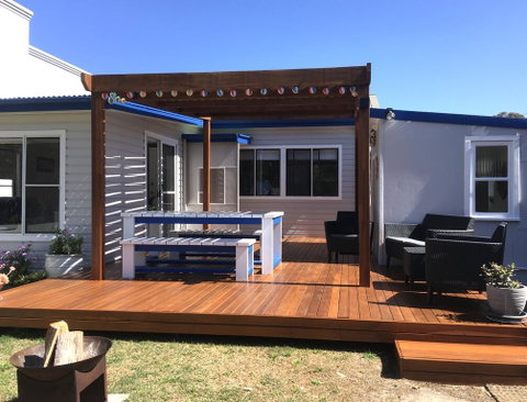 Shellharbour Beach Cottage - Walk Onto Patrolled Beach With Flags In Summer - Accommodation VIC 0