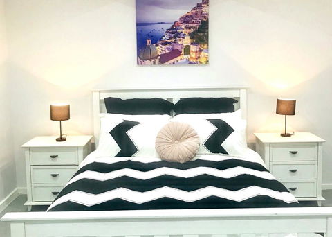 Sherrard Place - Accommodation VIC 3