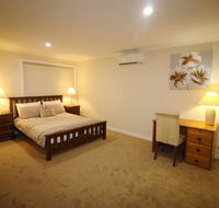 Silver House - Melbourne Airport Accommodation - Accommodation VIC