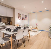 Simple  Cozy APT Haymarket CBD balcony views - Accommodation VIC
