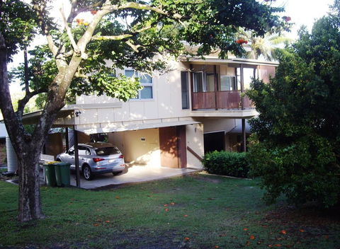Sinclair - Rainbow Beach, Modern Beach House Close To Everything, Free Wi-Fi - Accommodation VIC 0