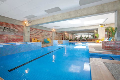 Sovereign Park Motor Inn - Accommodation VIC 0