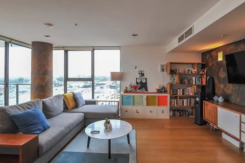 Spacious 2 Bedroom Flat In Wolli Creek - Accommodation VIC 0