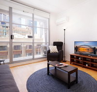 Spacious and Bright Studio in the Middle of Town - Accommodation VIC