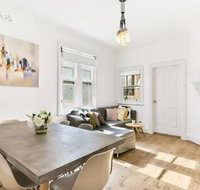 Spacious Harbour View 4bd home in Sydney CBD - Accommodation VIC