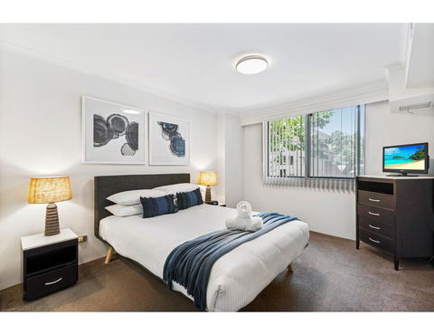 Spacious Retreat Walking Distance From City Centre - Accommodation VIC 1