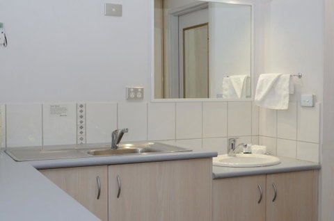 Sportsmans Motor Inn - Accommodation VIC 1