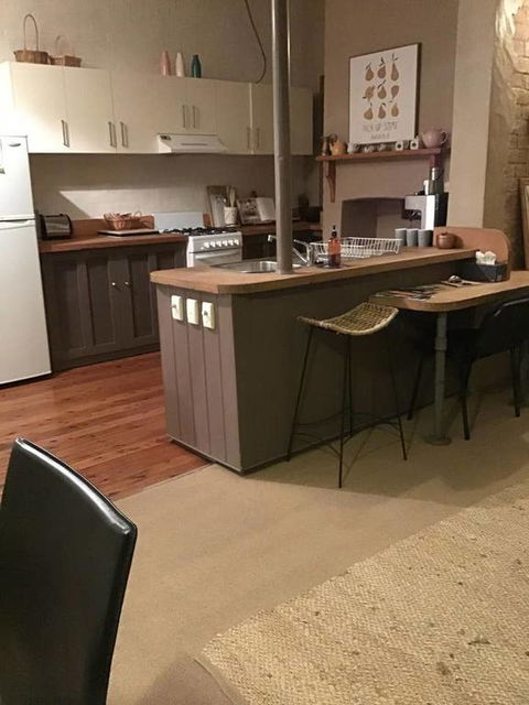 Stanton House, Central,Pets Welcome,Free WiFi&Breakfast! - Accommodation VIC 3