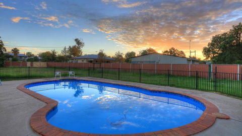 Starline Motor Inn - Accommodation VIC 1