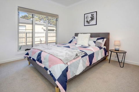 Staughton Sounds - Accommodation VIC 1
