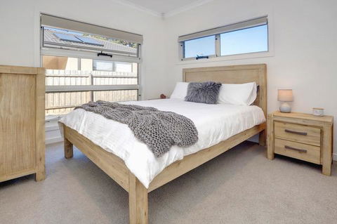 Staughton Sounds - Accommodation VIC 2