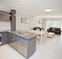 Stonewood Villas - Accommodation VIC