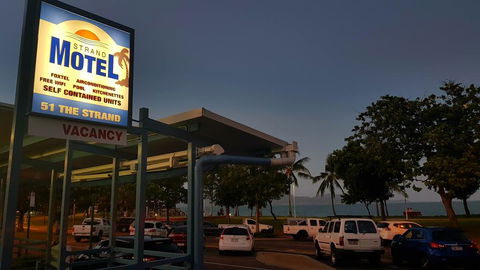 Strand Motel - Accommodation VIC 1