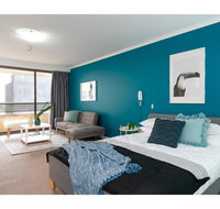 Striking and super convenient studio with balcony - Accommodation VIC