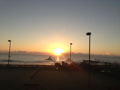 Stunning Beachfront Apartment - Accommodation VIC 2