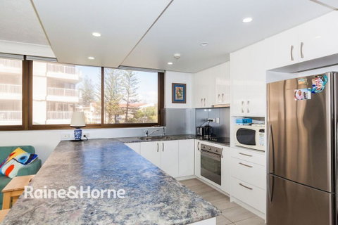 Stunning Beachfront Apartment - Accommodation VIC 1