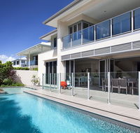 Stunning Beachside Home minutes from Coolum Beach - Accommodation VIC