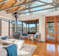 STUNNING WATERFRONT ESCAPE AT DALEYS POINT - Accommodation VIC