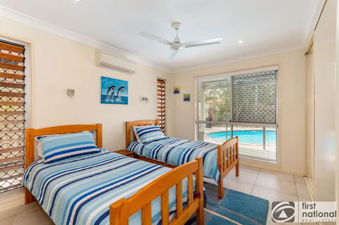 Stunning Waterfront Home With Pool - Sylvan Beach Esp, Bellara - Accommodation VIC 2