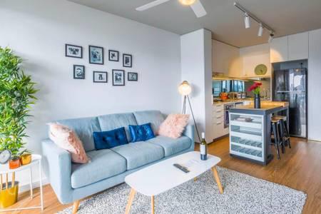 Stylish 2-bedroom Apartment In Fortitude Valley - Accommodation VIC 1