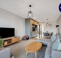 STYLISH CAMPERDOWN APARTMENT and PARKING INC - Accommodation VIC