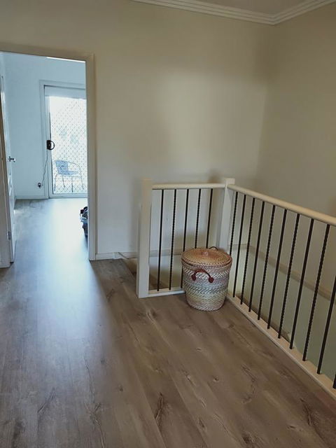 Stylish Private Bathroom-Luxurious Modern Big Home - Accommodation VIC 3