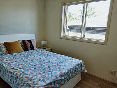 Stylish Private Bathroom-Luxurious Modern Big Home - Accommodation VIC 0