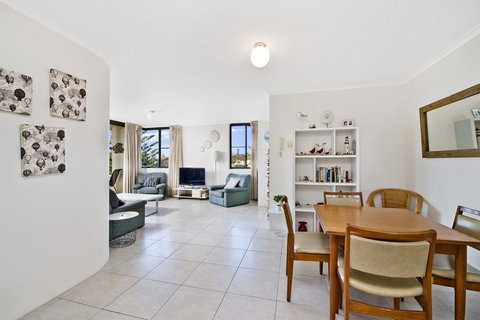 Sundial 503 8-10 Hollingworth Street - Accommodation VIC 2