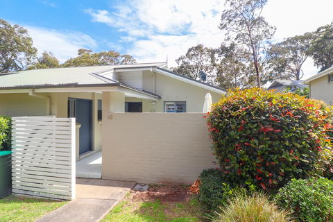Sunflower Villa In Raffertys Resort - Accommodation VIC 1
