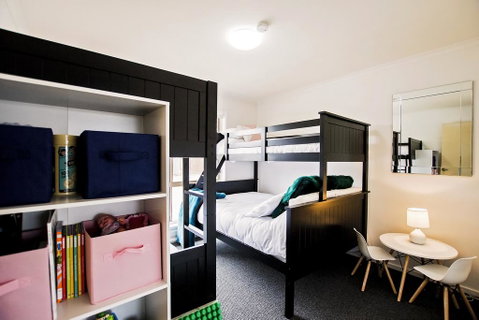 Sunny Shackell - Echuca Moama Holiday Accommodation - Accommodation VIC 2