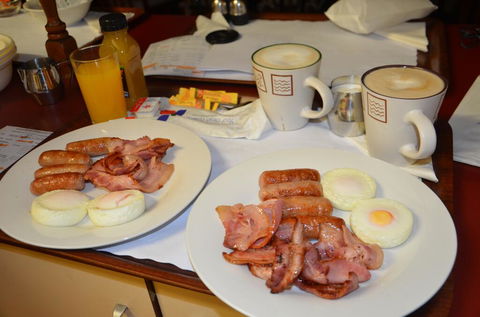 Sunray Motor Inn - Accommodation VIC 2