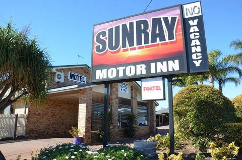Sunray Motor Inn - Accommodation VIC 3