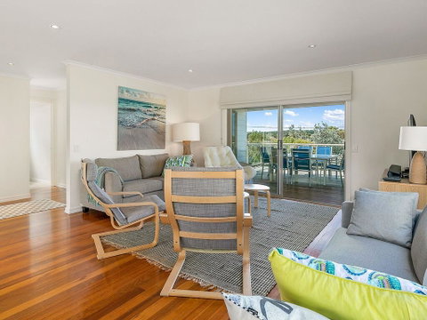 Sunrise At Smiths Beach - Accommodation VIC 1