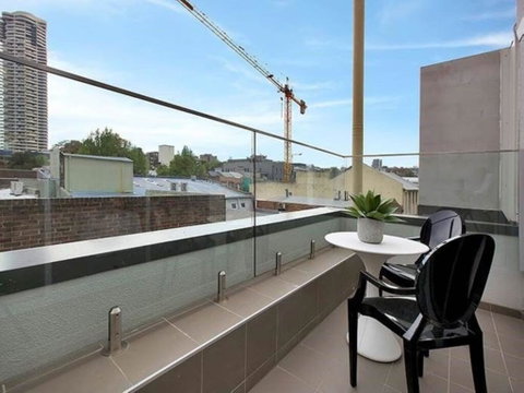 Sunshine City Loft! - Accommodation VIC 2