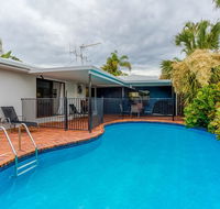 Sunyata Beach House - Rainbow Beach Beachside escape with a pool pet friendly and Wi-Fi - Accommodation VIC