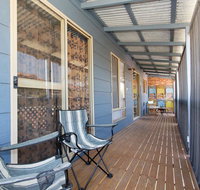 Surf and Sunsets Beach Holiday Home Mandurah - Accommodation VIC